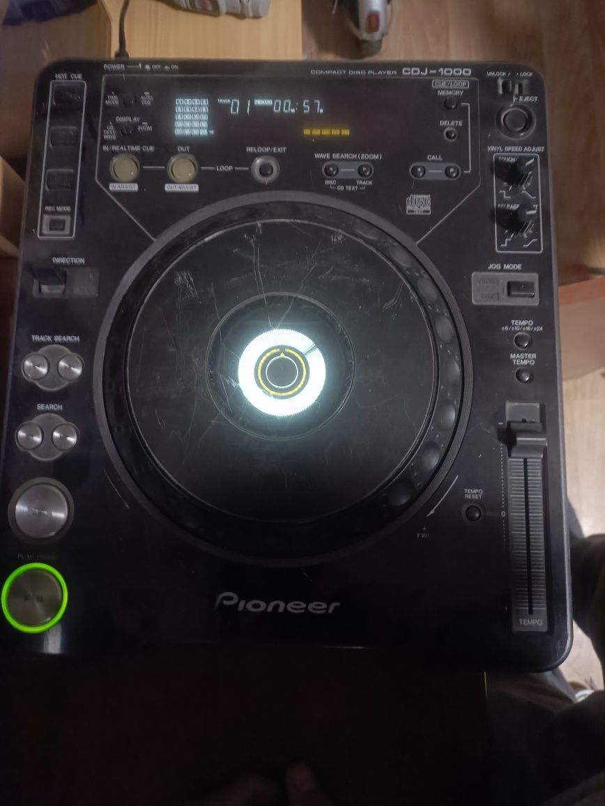 Pioneer CDJ проигрыватель