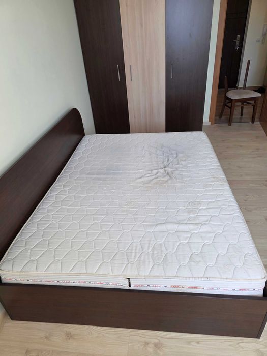 Легло персон и половина + Матрак (Нани)