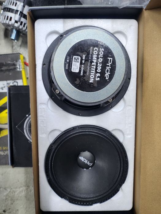 колонки новые пара продается