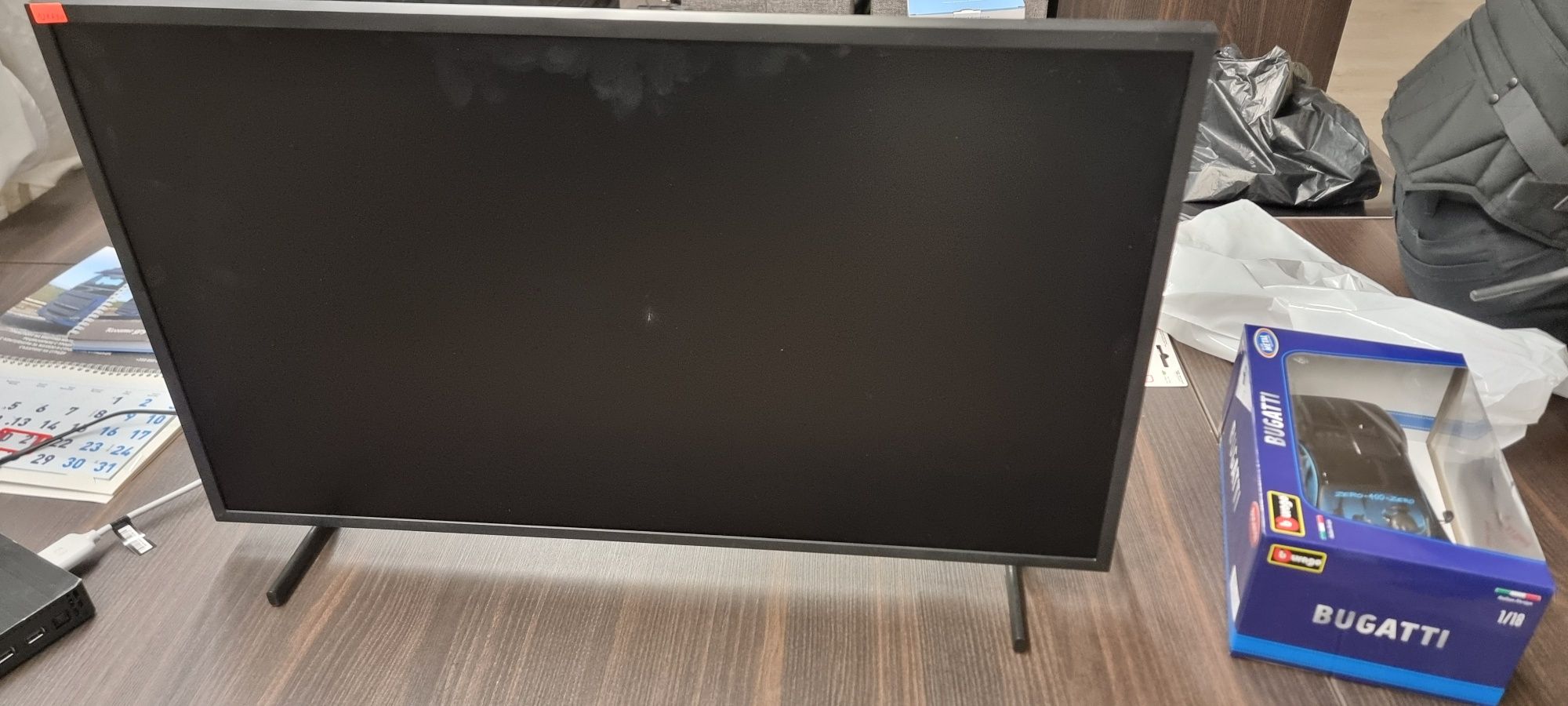 Нов Samsung one connect SOC1000C + Samsung QLED The Frame 32 с повреда