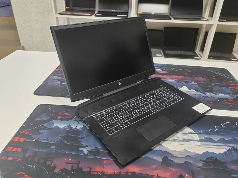 Ноутбук HP Core I5-9300H/ GeForce GTX 1650 4 гб