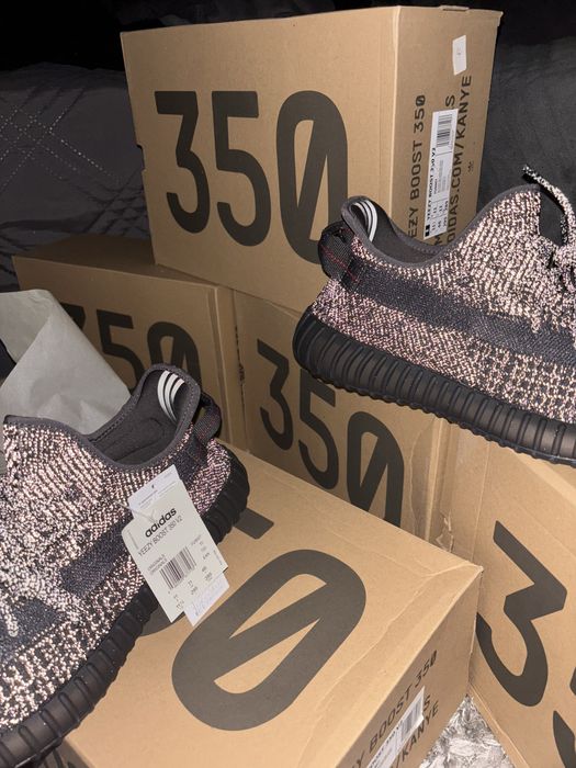 adidas yeezy boost 350 v2 black reflective