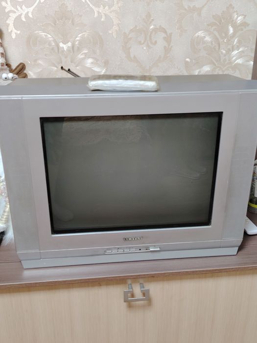 Телевизор самсунг