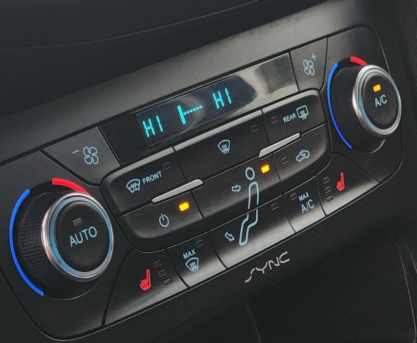 Ford Focus 2015 | Euro 6 | 1.0 Benzina Ecobost Adus recent , Hatchback