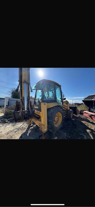 Buldoexcavator Komatsu WB93R 2008 3800 ore