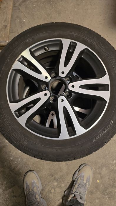 Vând jante Mercedes-Benz cu cauciucuri de vară 205/55/16  Dot 2023