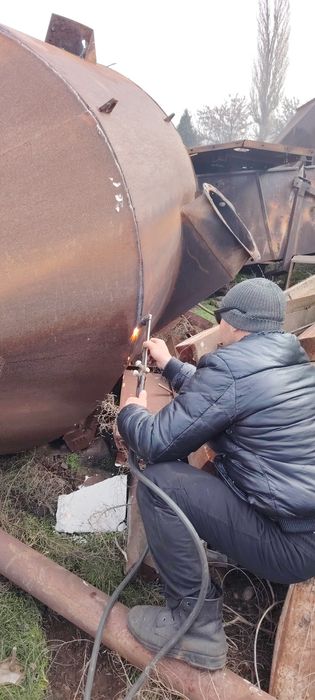 Svarshik xizmati rezak xizmati svarshik rizak