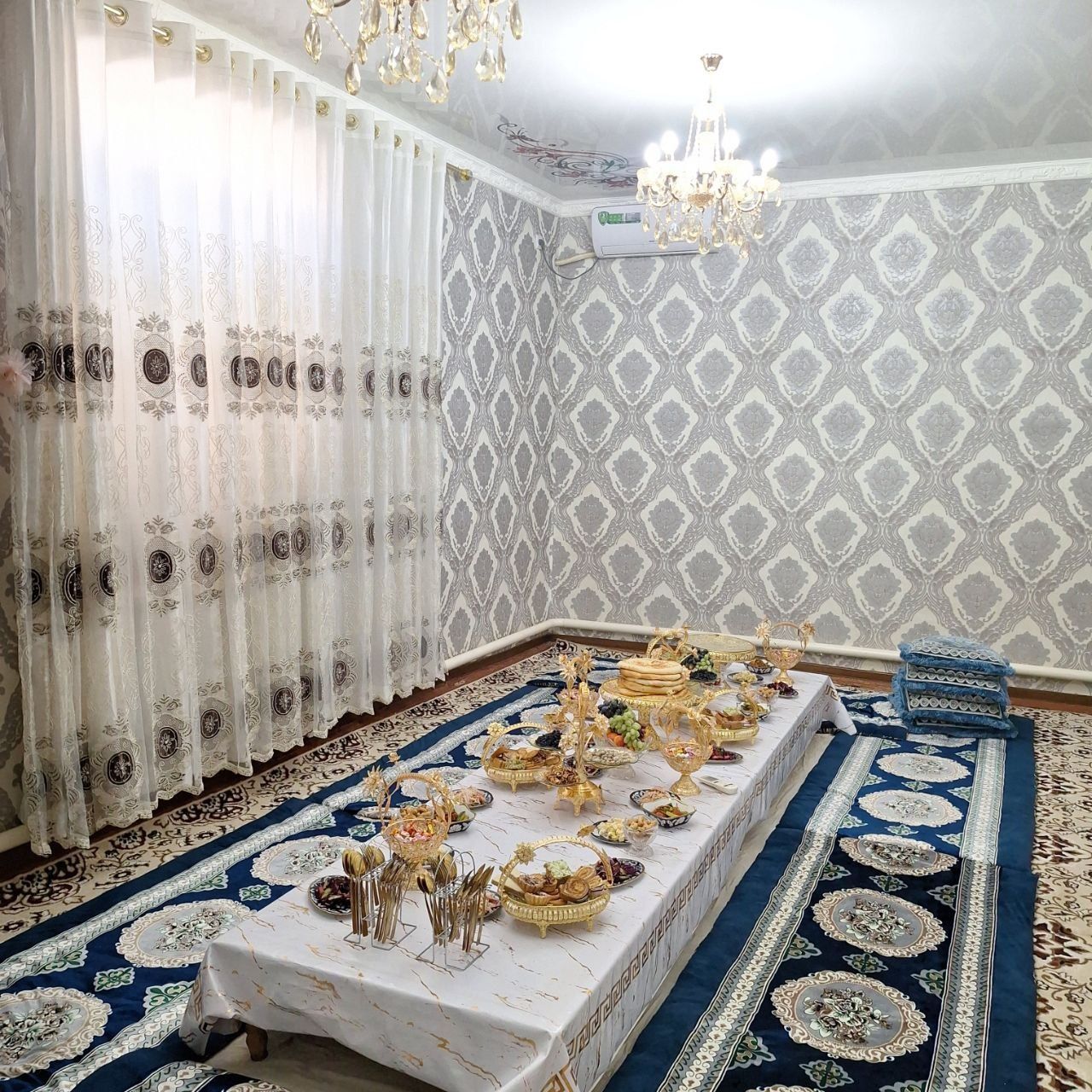 Uy satiladi derlik 80% zatlati qaladi baxasi kelisimli