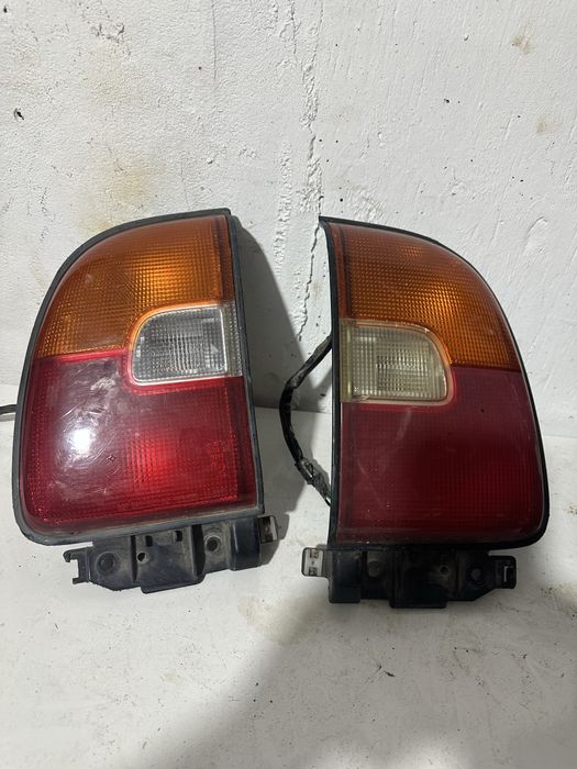 Задние фонари на Toyota RAV 4