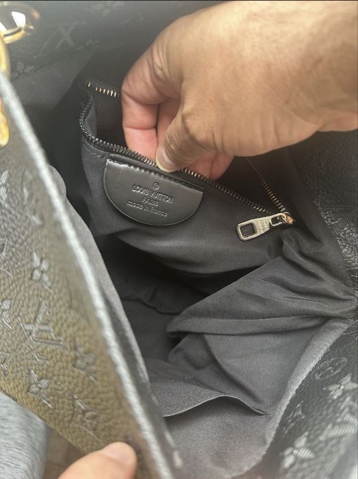 Vand geanta Louis Vuitton