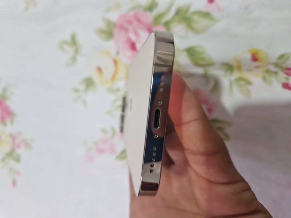 Iphone 14pro gold