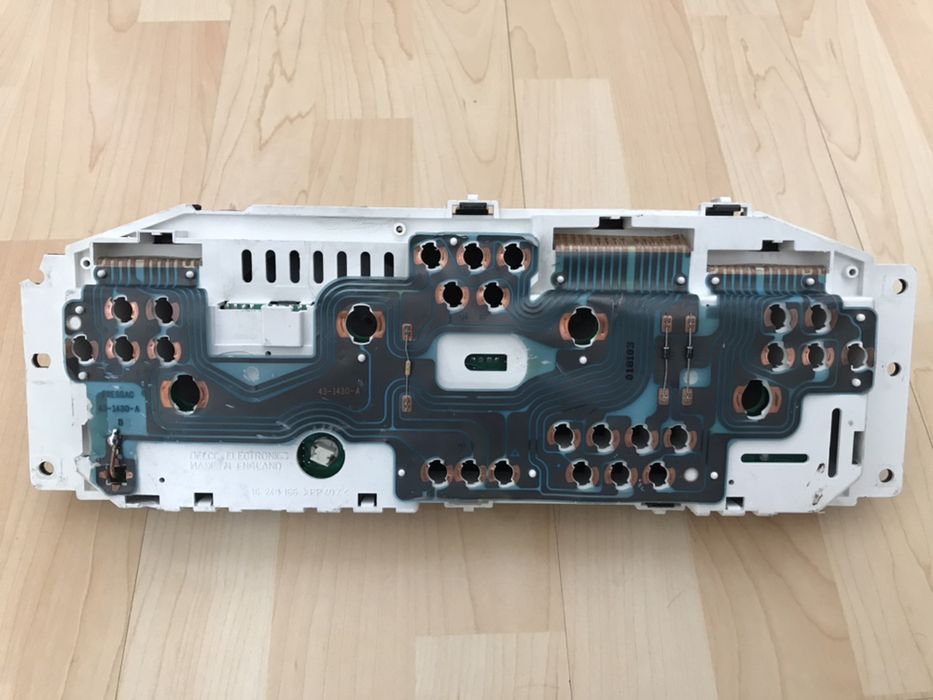 Километраж  Табло Опел Фронтера Б 2.2 Дизел.