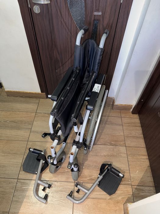 Scaun handicap dizabilitati batrani din aliminiu (ca nou)