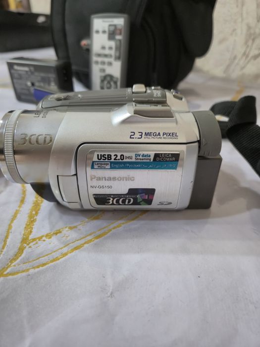 Продается Видеокамера PANASONIC leica dicomar