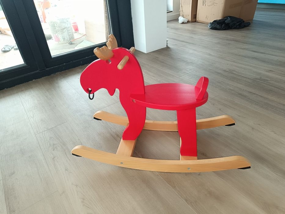 Cal balansoar ren rosu ikea
