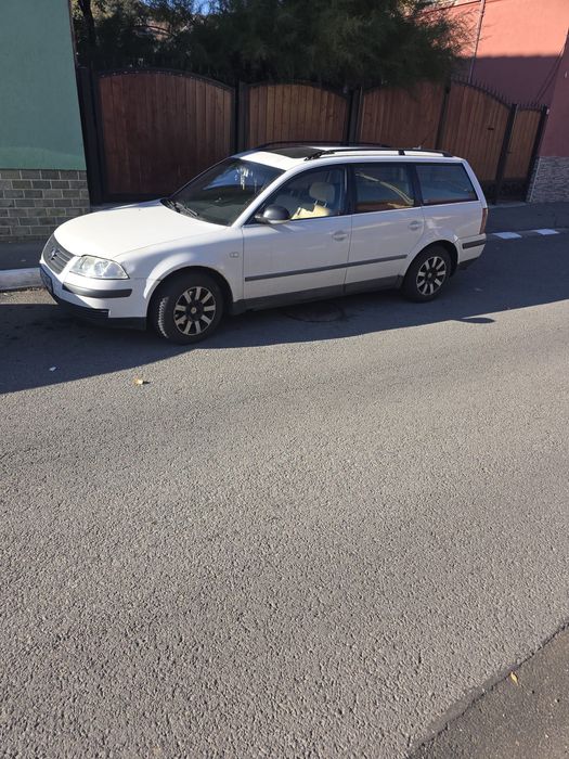 Vând Volkswagen passat