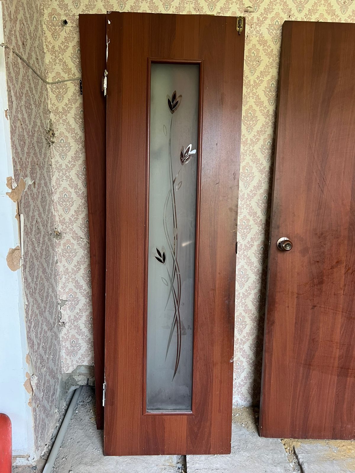 Продается бу двери