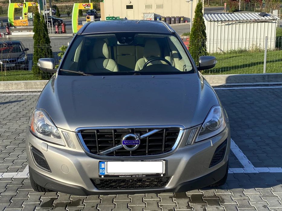 Volvo XC 60 Volvo XC60 D5 AWD • Unic proprietar • Carte service la zi