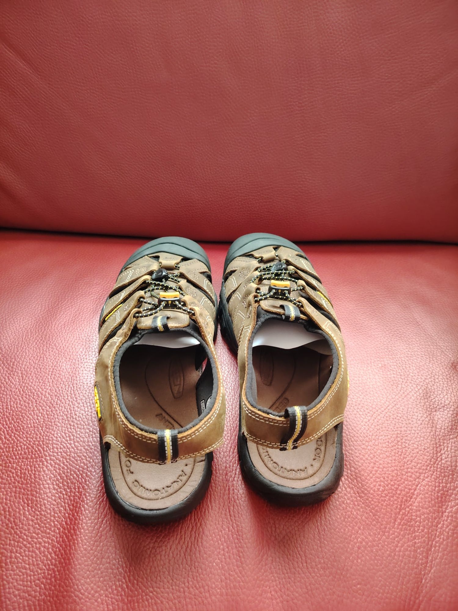 Sandale Keen Piele naturala 45, Noi