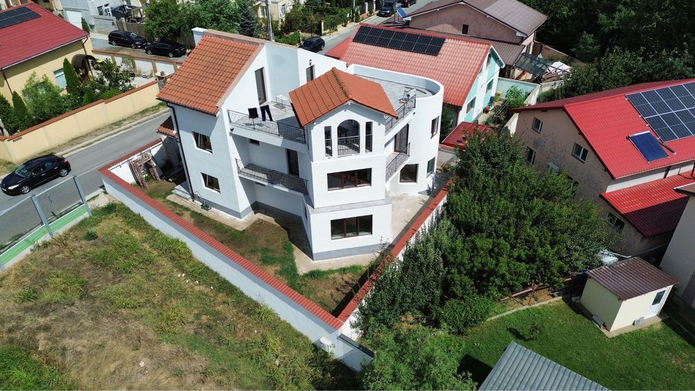 Vila cu 4 dormitoare, terasa si garaj - Lumina, Constanta