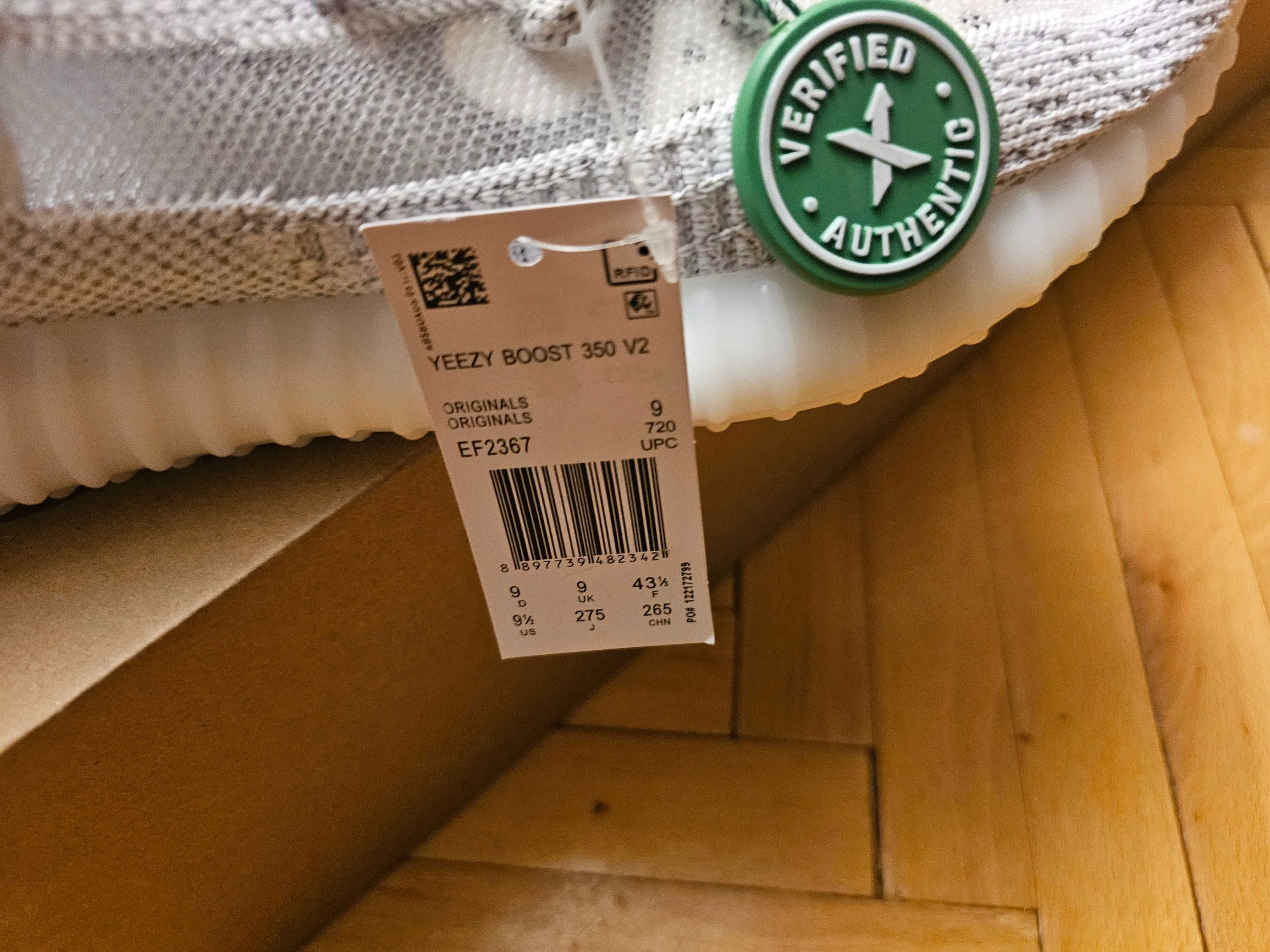 Nou Addidas Yeezy Boost 350 v2 Albi model: EF2367 marime 43