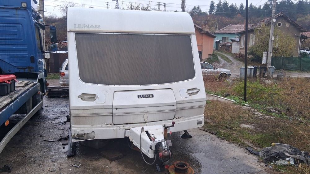 Каравана Lunar-регистрирана