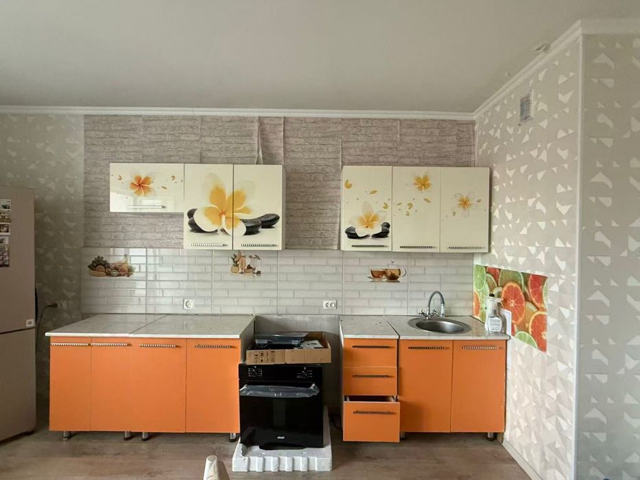 Кухонный гарнитур (без духовки)