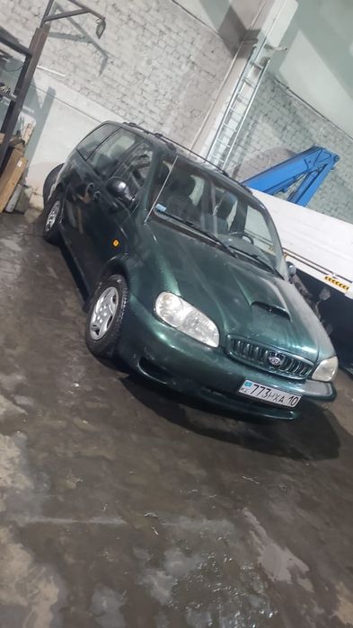 Продам машину Kia carnival