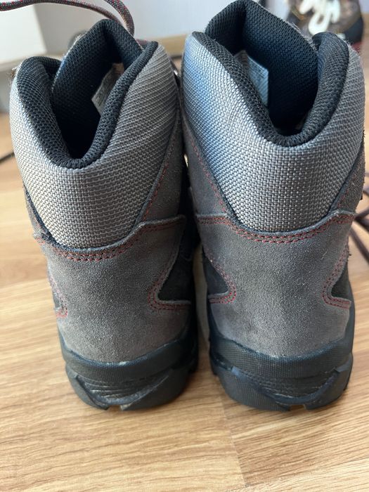 Трекинг обувки Garmont 38 GTX Vibram