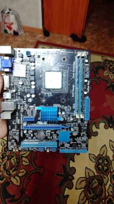материнская плата ам3+ с процессором и озу