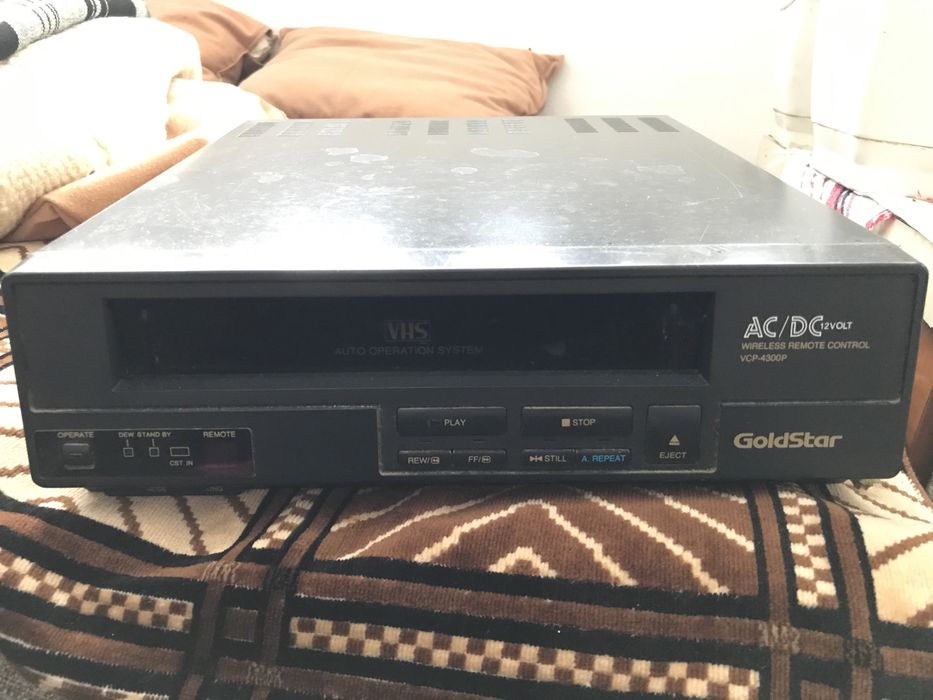 Видеокасетофон GoldStar VCP-4300P