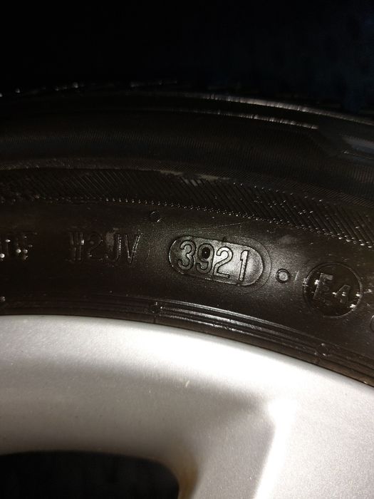 Jante roti DEZENT anvelope iarna 205 55 R16 Kia Ceed Cee'd 2012-2018