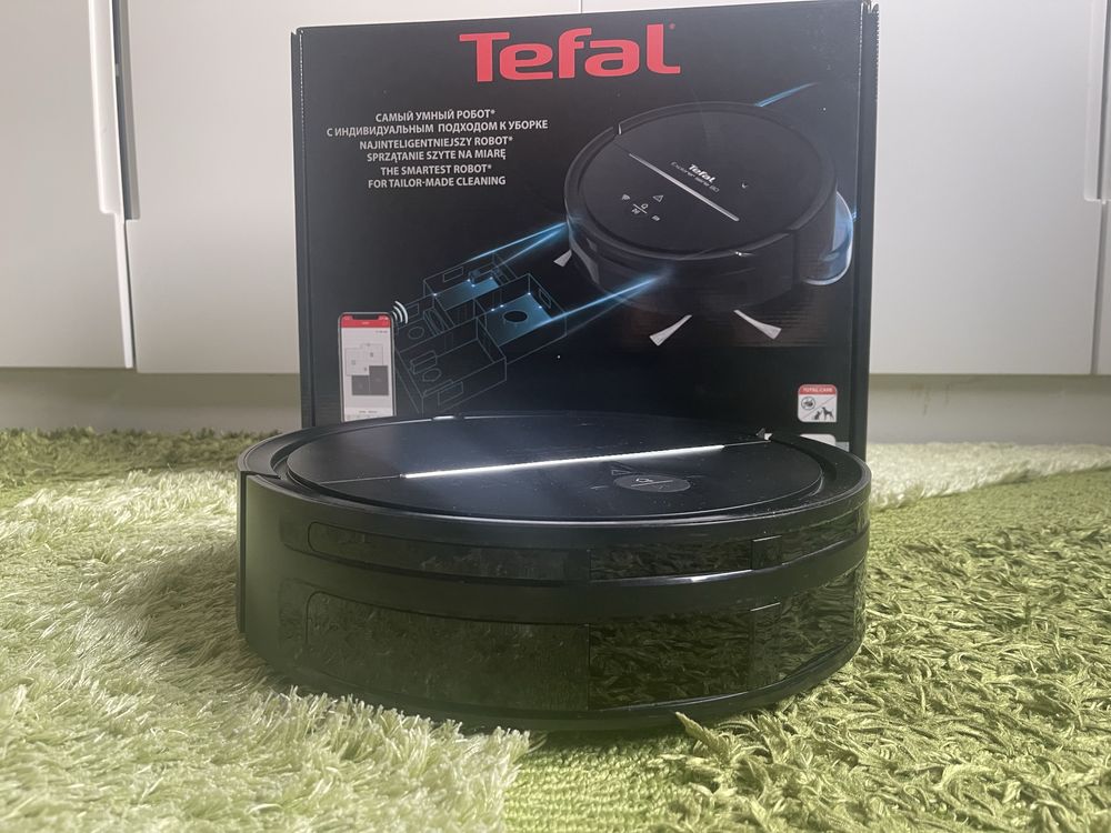 Робот пылесос Tefal explorer serie 80 total care в отличном состоянии