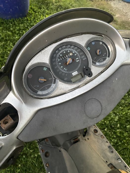 De vanzare Scuter Aprilia Leonardo 125cc DEFECT, CU ACTE!