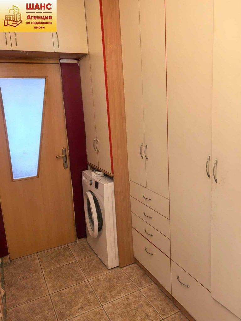 Продава се Двустаен апартамент в Плевен, Дружба 3 - 63 кв.м за 1318 €/кв.м - Снимка #8