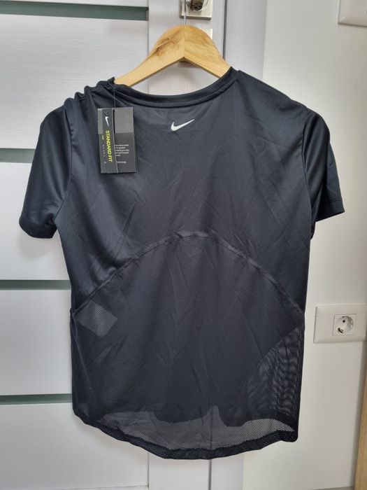 Tricou Sport Nike original marime M Dama