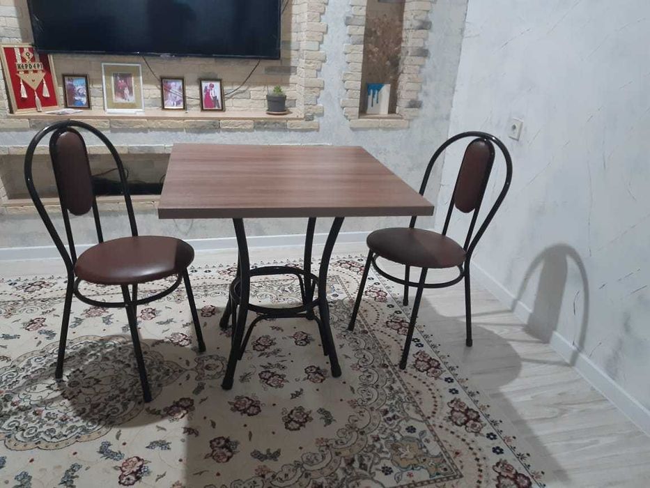 ПРОДАМ столы и стулья