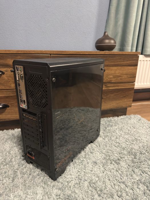 PC GAMING de vânzare-Ryzen 5 3500X/GTX 1660 OC/16GB RAM/1TB+200GB SSD