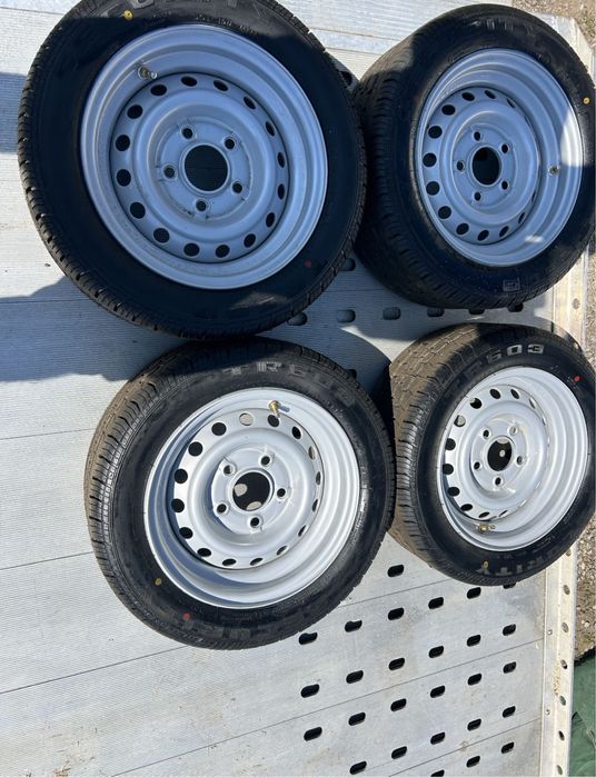 Genti cu anvelope pentru remorca 195/50R13c