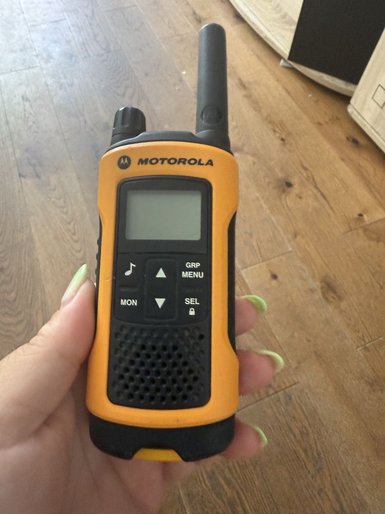 Statie emisie motorola t80