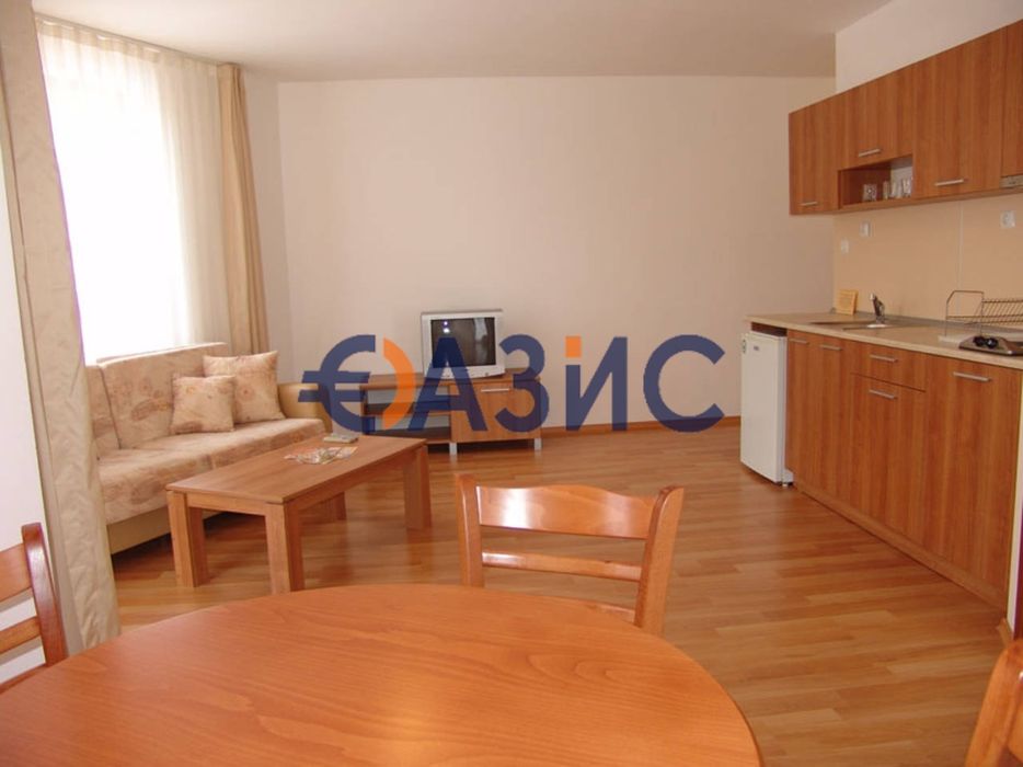 Продава се Двустаен апартамент в к.к. Слънчев бряг - 83 кв.м за 1145 €/кв.м - Снимка #2