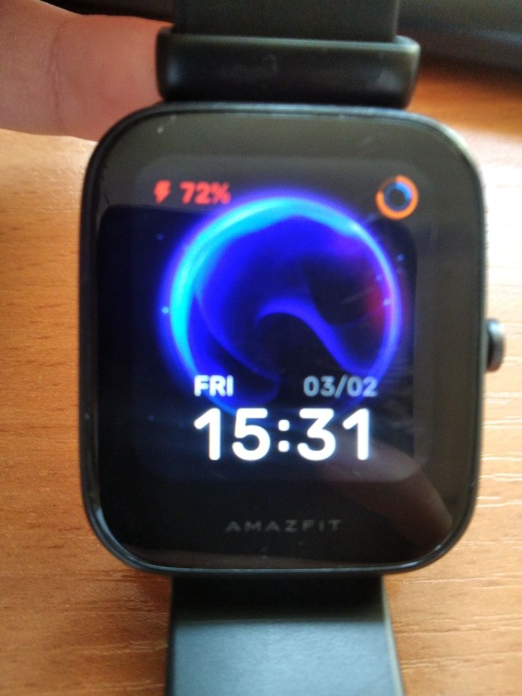 Срочно продам смарт часы amazfit bip u pro