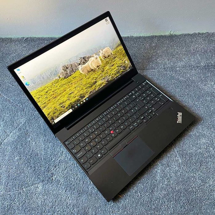 Intel i5-8250u, 16GB RAM, 15.6''FHD Lenovo ThinkPad E580, 256GB NVMe