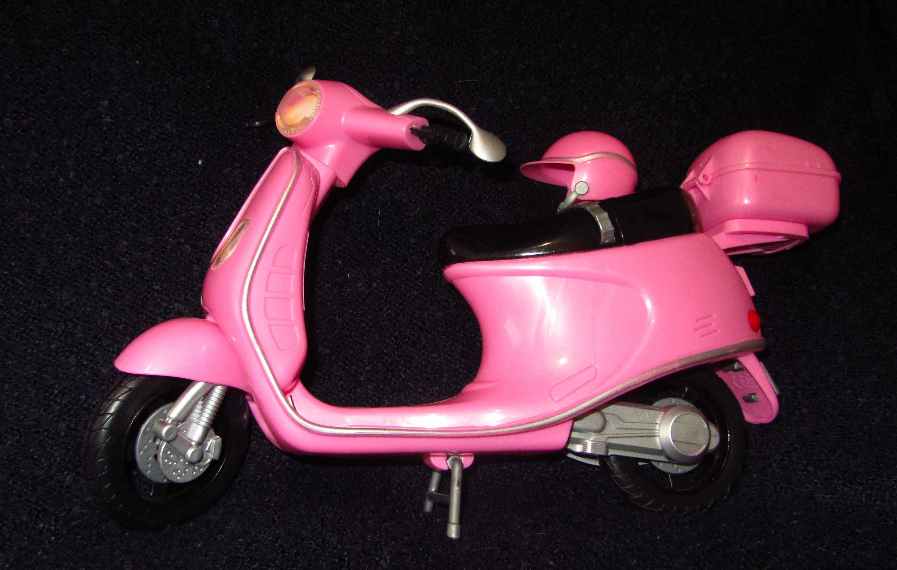 Комплект кукла Steffi Love и скутър - Simba Toys