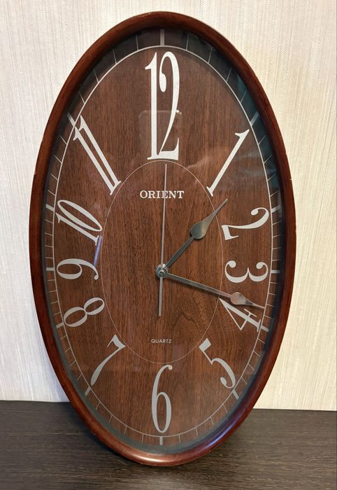 Продам настенные часы