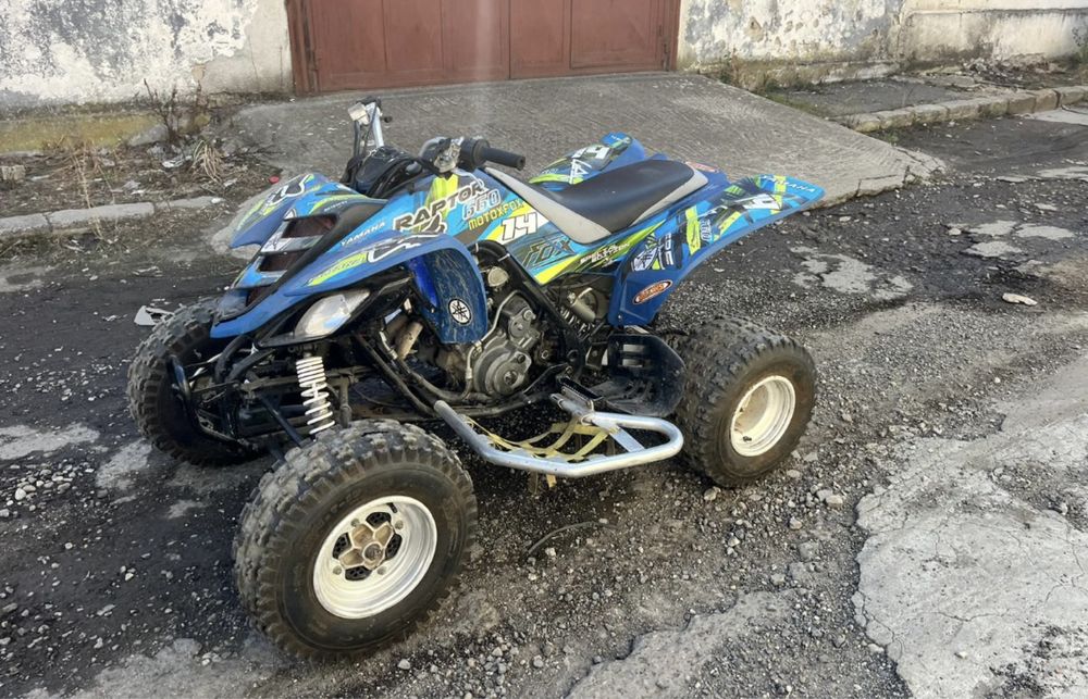 Yamaha raptor 660r