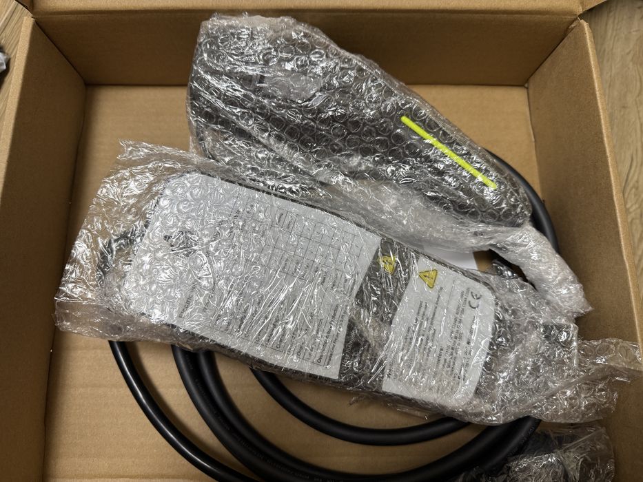 Зарядно за електрически автомобил 16A 3.7kW Type 2