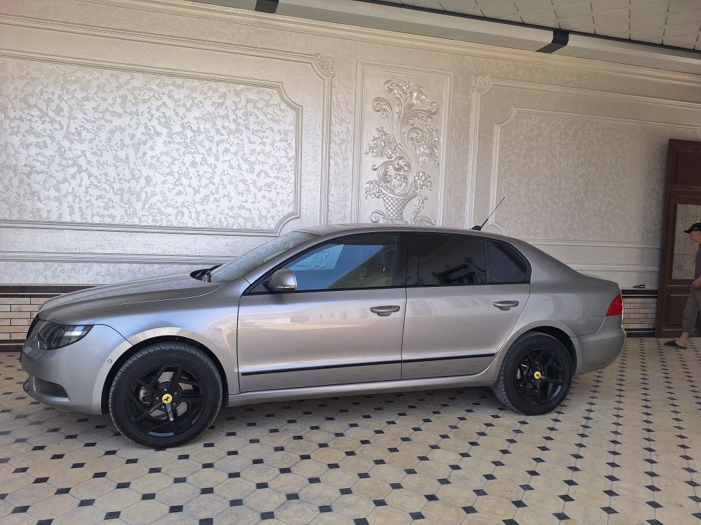 Skoda superb biznes klass.