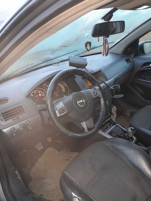 Opel astra de vanzare an 2005 itp valabil 13/11/2026