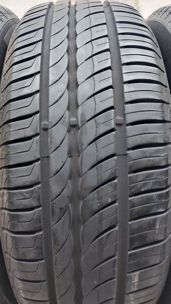 Летни гуми 195/60/15 Pirelli Cinturato P1 4 броя